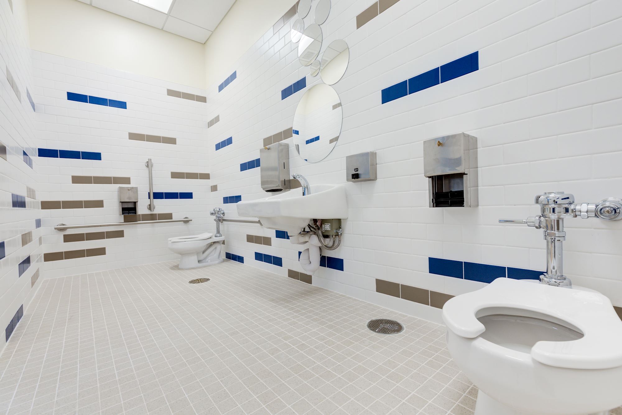 https://www.hrgm.com/wp-content/uploads/2021/11/D4-Ketcham-restroom.jpg